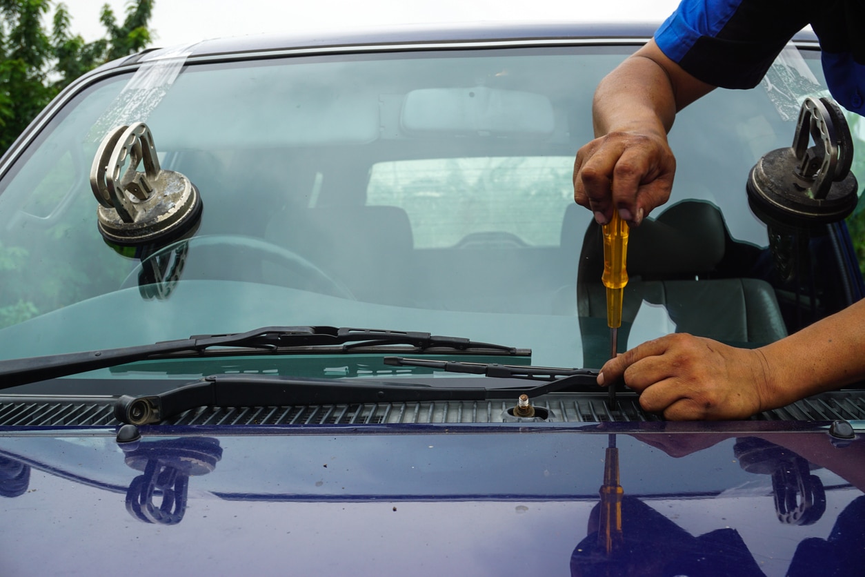 Mobile Windshield Replacement Calgary